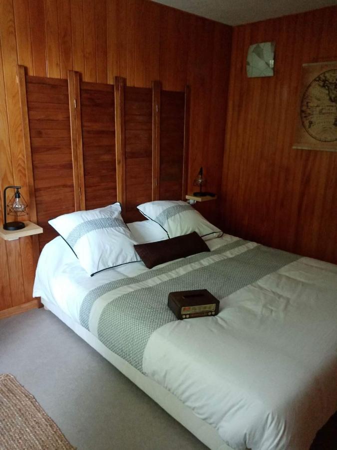 Les P'Tites Pistes Bed & Breakfast Chaux-des-Pres Exterior photo
